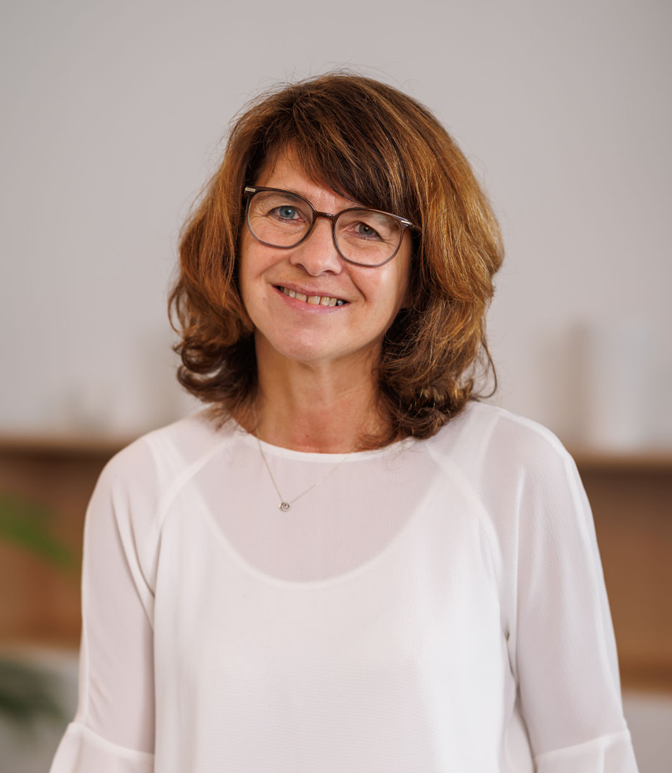 <small> </small><br/>Sibylle Nickel